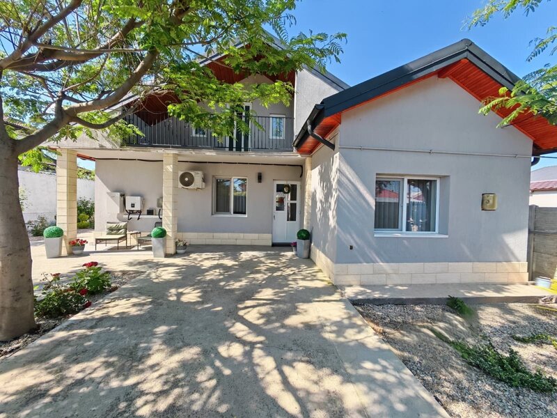 Casa individuala de vanzare in Cretesti–Vidra, 255 mp, teren 675 mp,