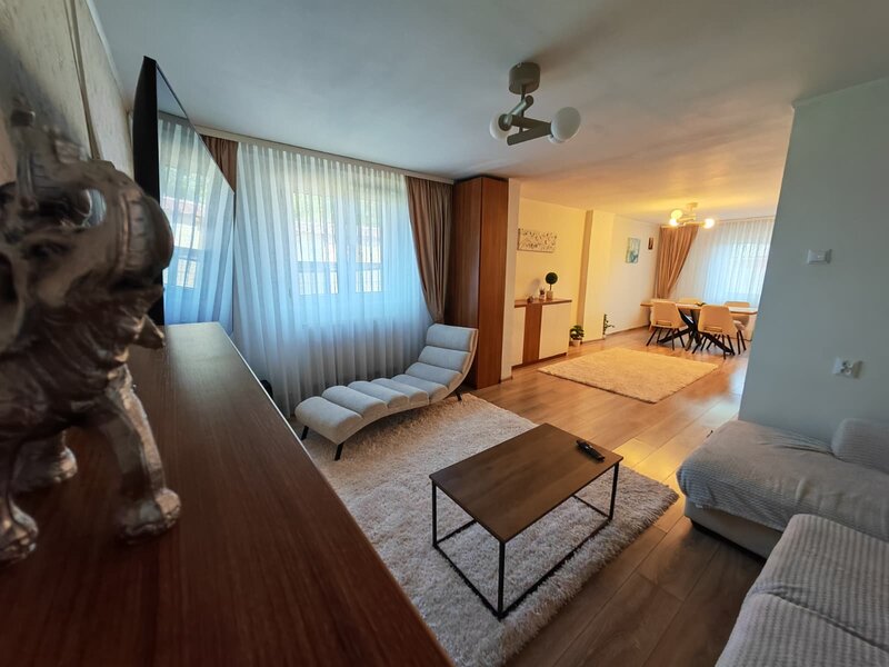 Casa individuala de vanzare in Cretesti–Vidra, 255 mp, teren 675 mp,