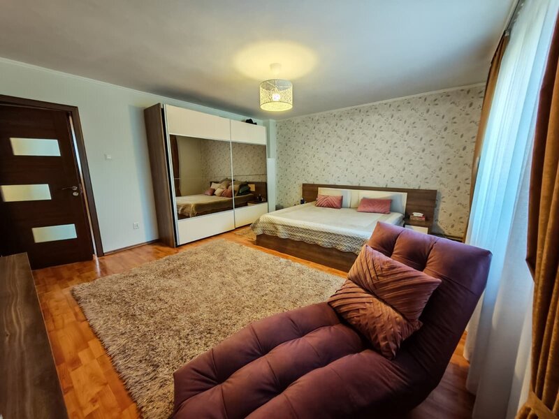 Casa individuala de vanzare in Cretesti–Vidra, 255 mp, teren 675 mp,