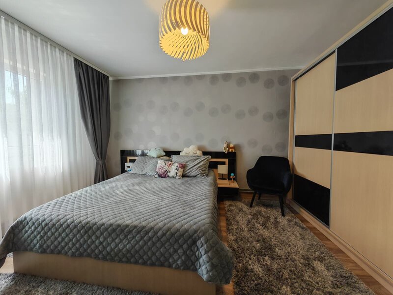 Casa individuala de vanzare in Cretesti–Vidra, 255 mp, teren 675 mp,