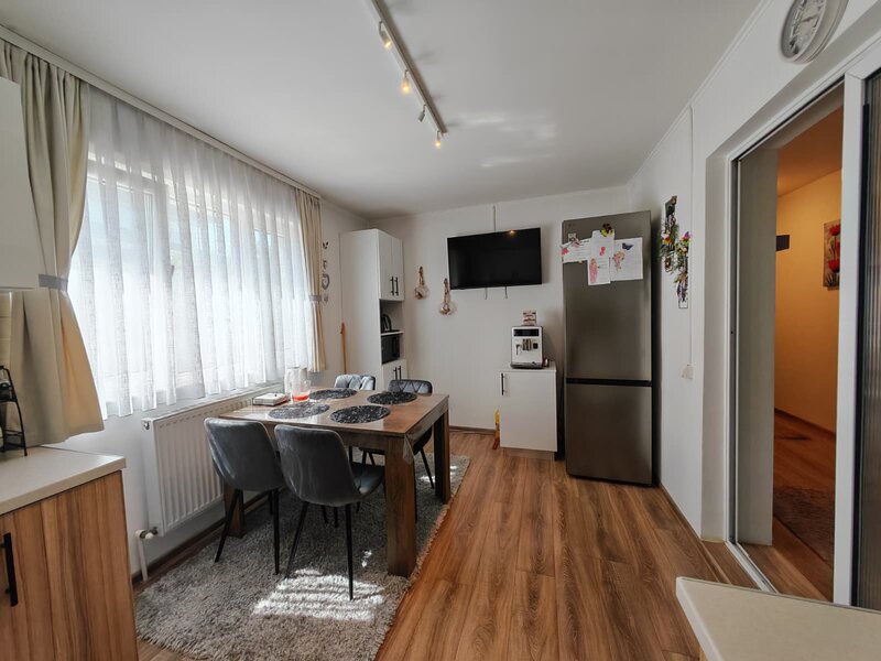 Casa individuala de vanzare in Cretesti–Vidra, 255 mp, teren 675 mp,