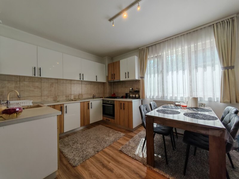 Casa individuala de vanzare in Cretesti–Vidra, 255 mp, teren 675 mp,