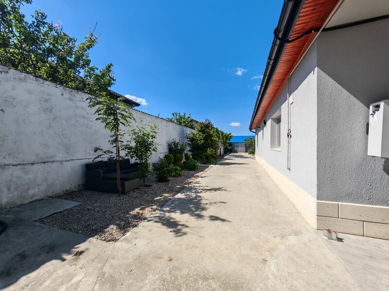 Casa individuala de vanzare in Cretesti–Vidra, 255 mp, teren 675 mp,